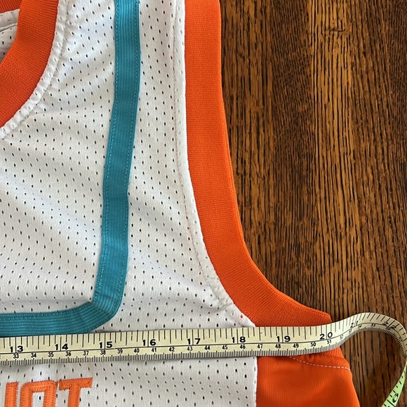 Jackie Moon #33 Flint Tropics Jersey Mitchell & Ness Size L Runs Small - Picture 6 of 13